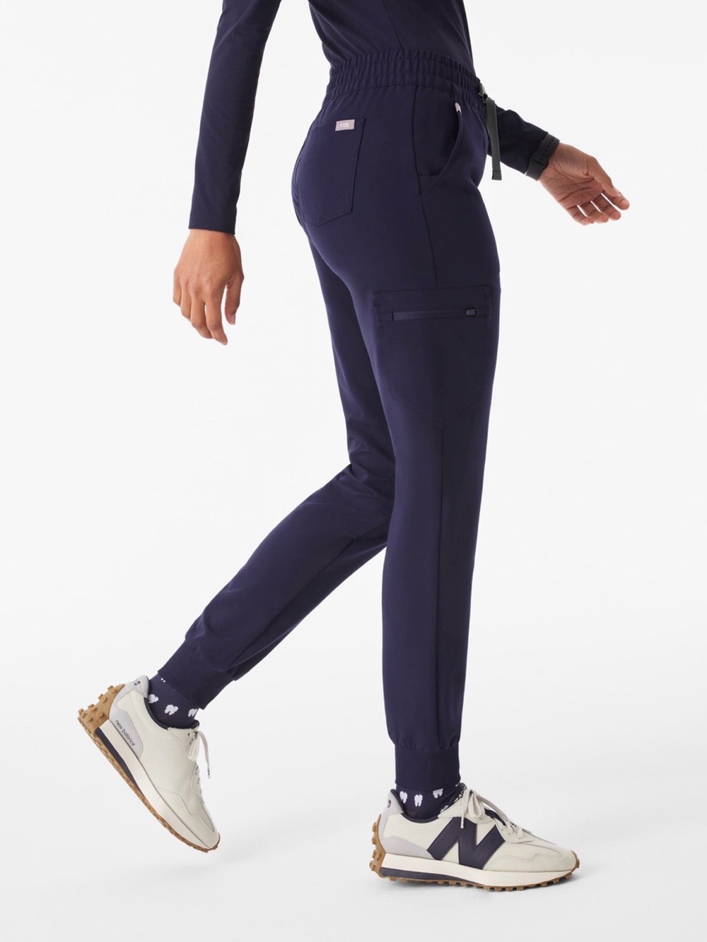 NWT LARGE PETITE FIGS ZAMORA Navy Scrub Joggers